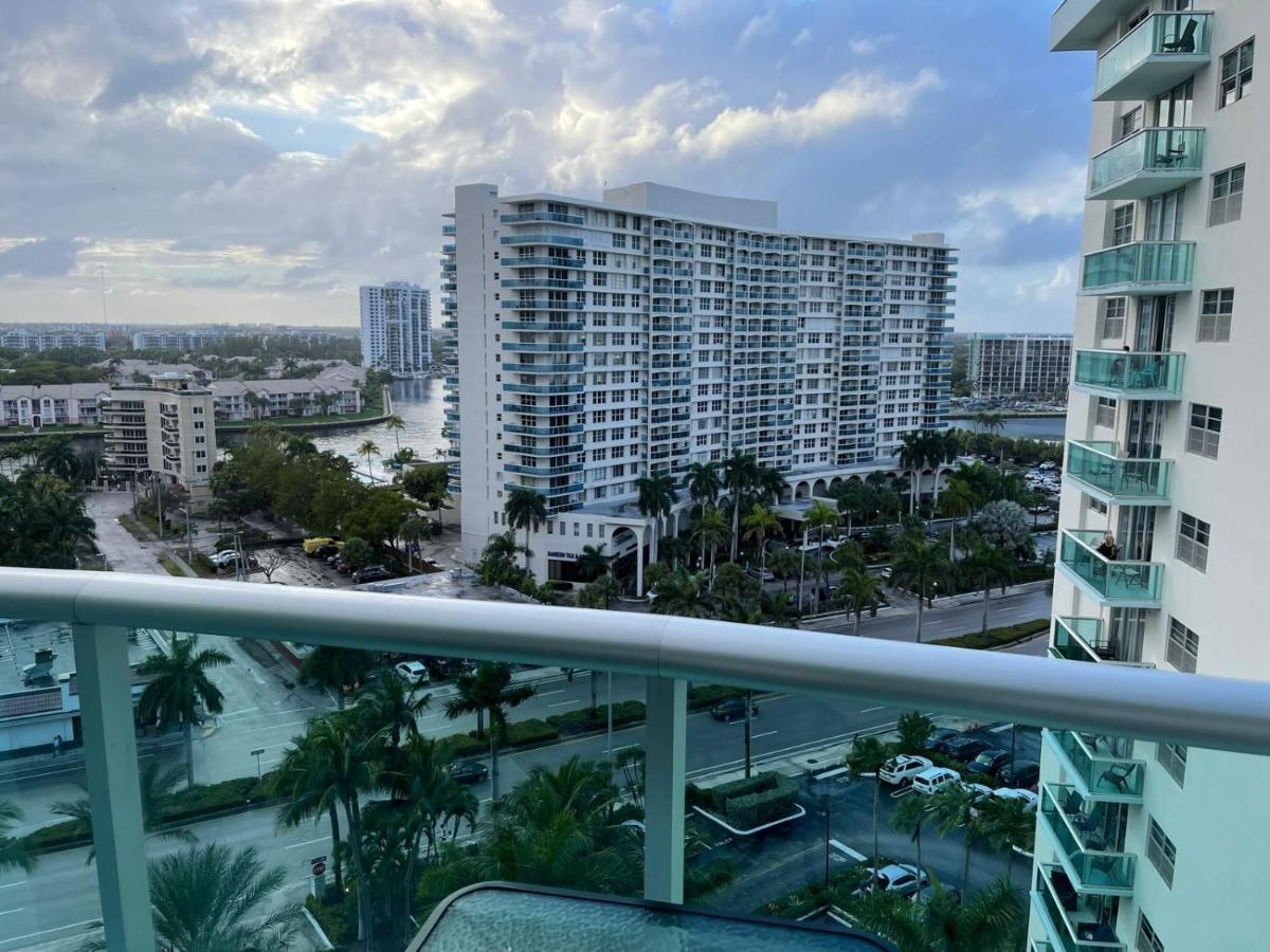 Hollywood On Beach Apartment Buitenkant foto