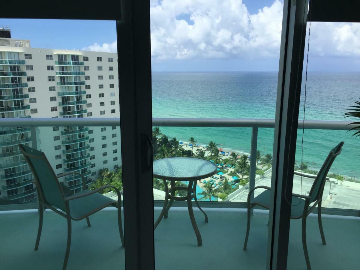 Hollywood On Beach Apartment Buitenkant foto